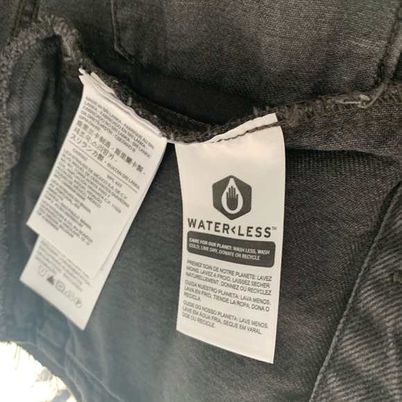 Levi’s Jean Jacket - Picture 5 of 9